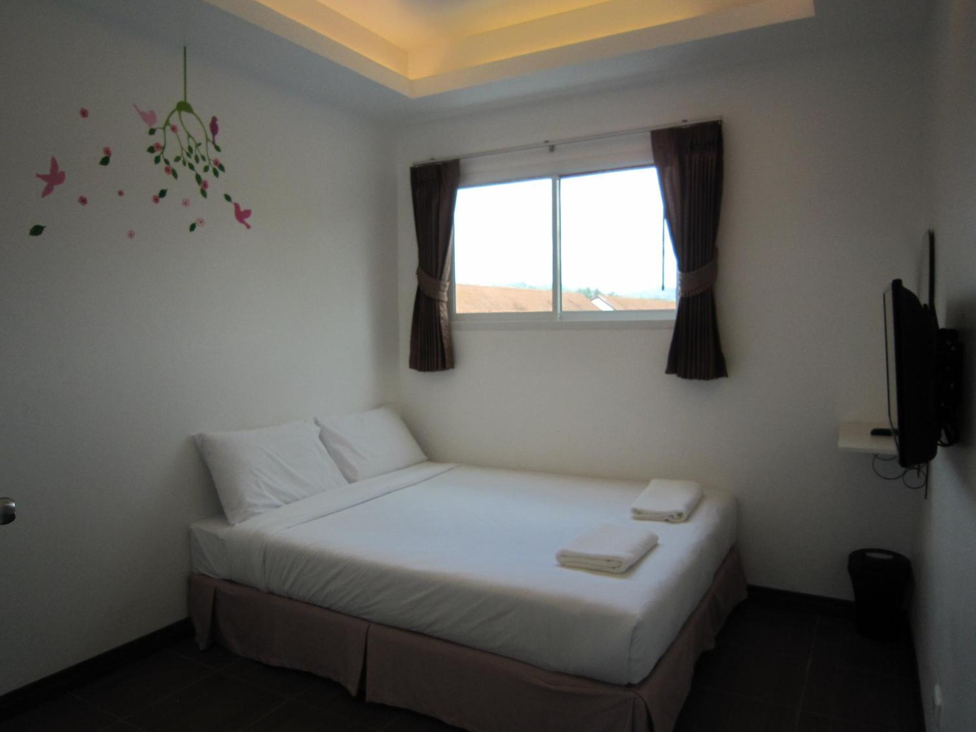 White Cat Hotel Khao Lak Extérieur photo