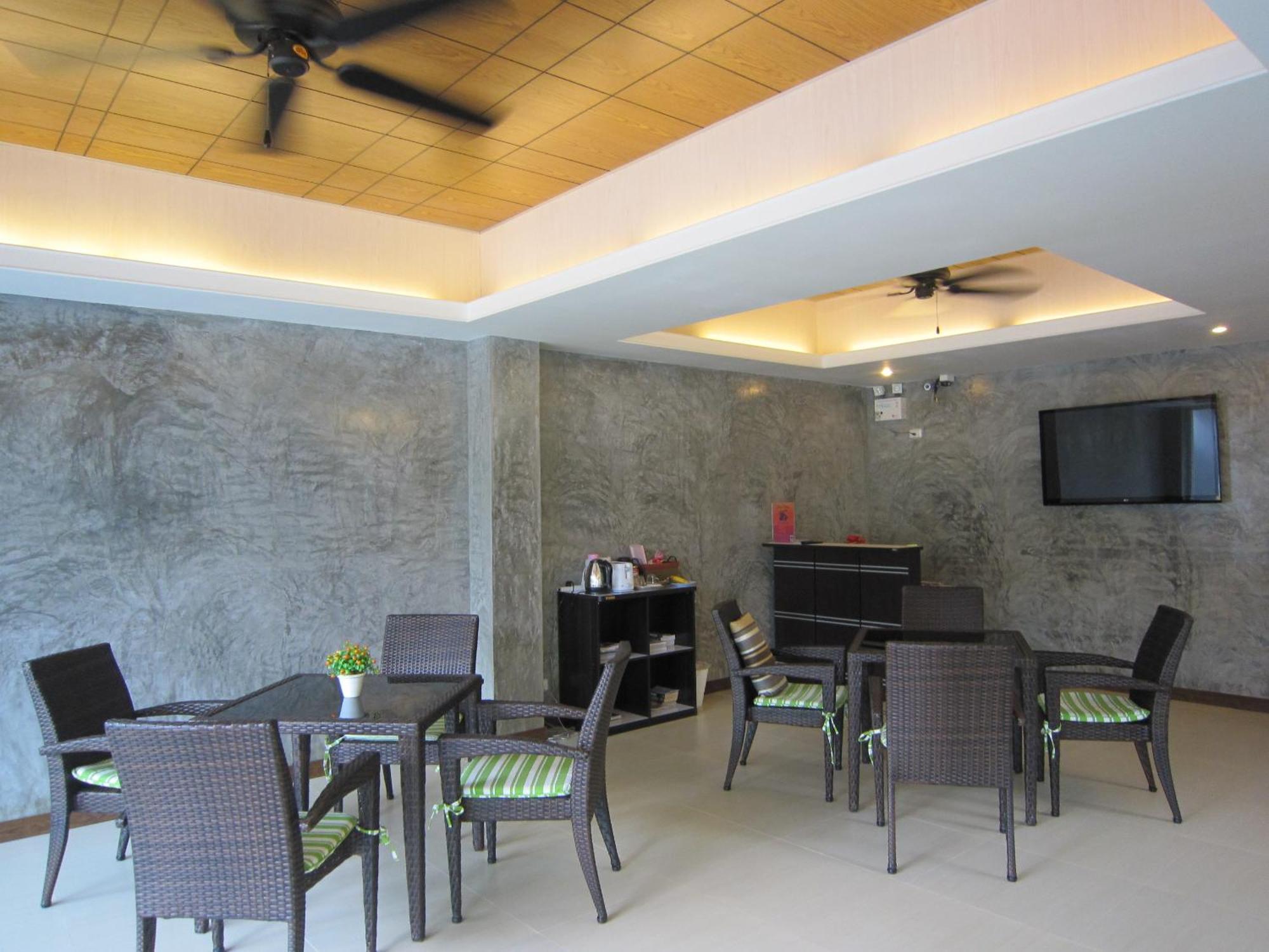 White Cat Hotel Khao Lak Extérieur photo