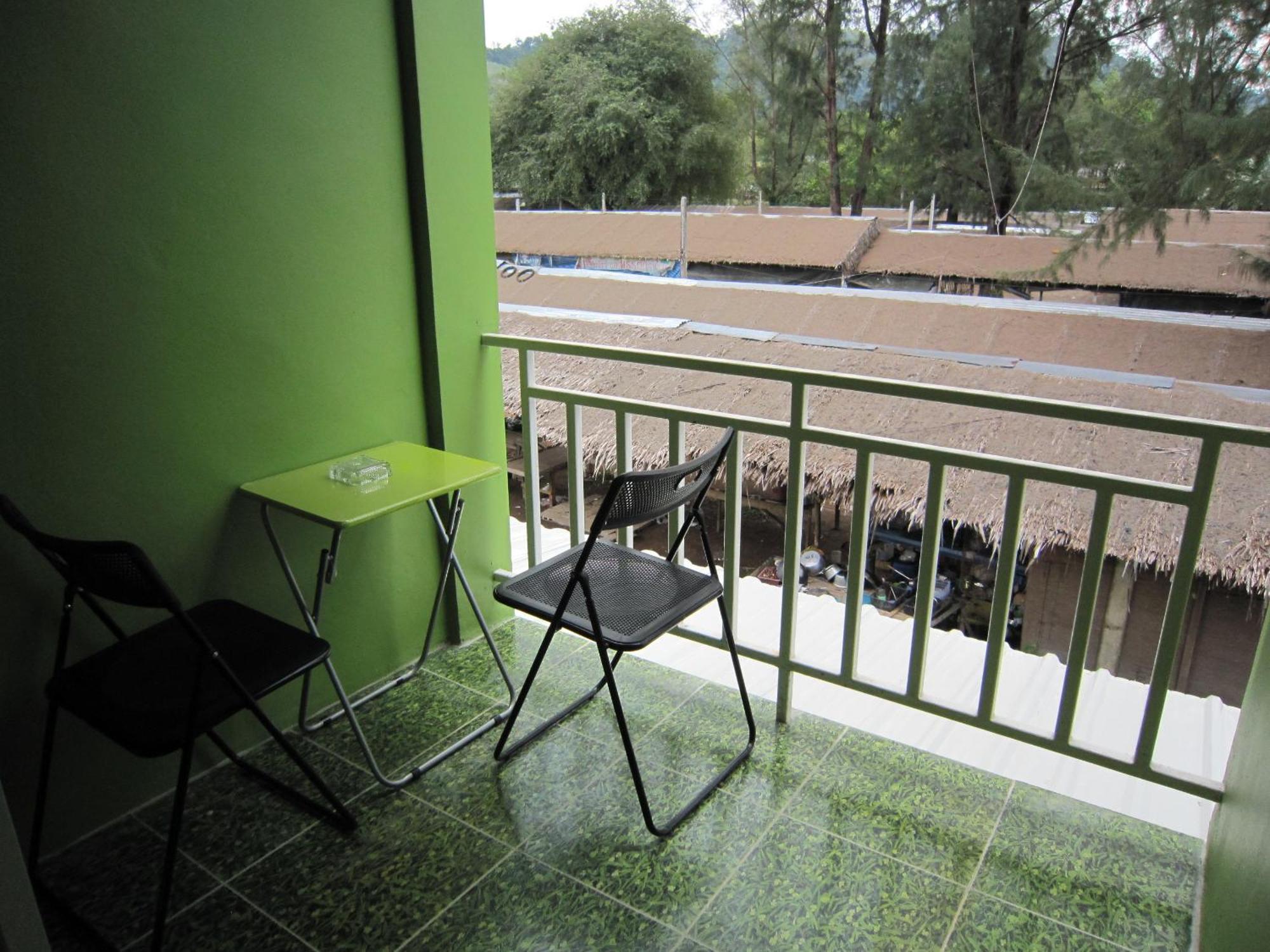 White Cat Hotel Khao Lak Extérieur photo